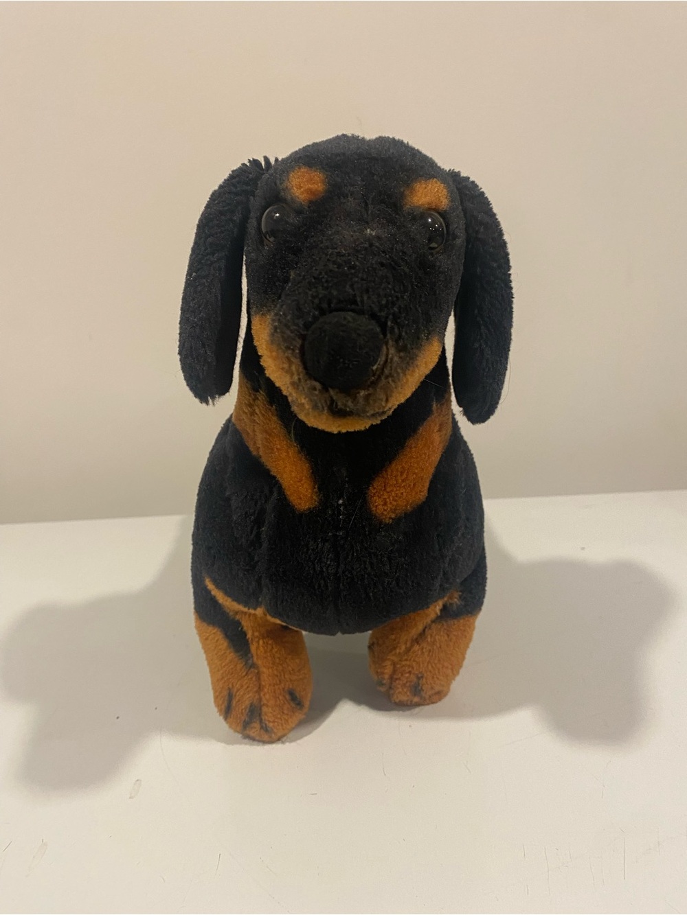Melissa & Doug Dachshund Plush Stuffed Dog Black Tan Weiner Dog Puppy 14”